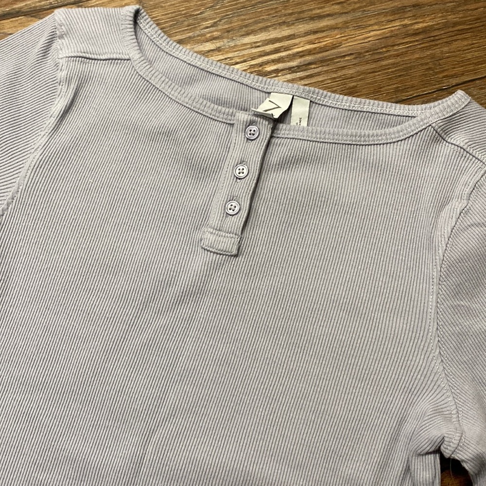 ZELLA Tiny Dancer Cropped LS Ribbed Tee Nordstroms Lilac Grey - Picture 2 of 4